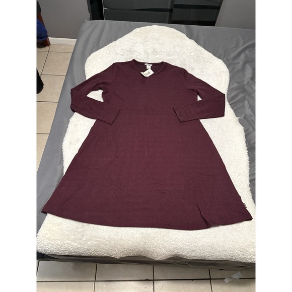 Duluth Trading Co Dresses & Skirts - Duluth Trading T-shirt Flannel Dress Womens Large Burgundy Long Sleeve Knit Soft